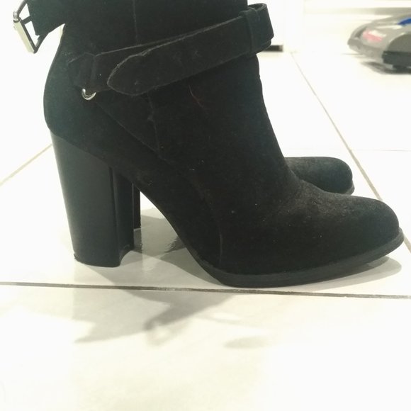 Dream Chaser Buckle Ankle Bootie - Picture 2 of 6